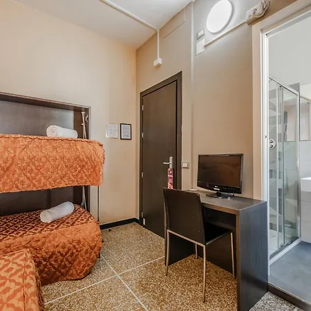 Hotiday Collection - Hotel 3*