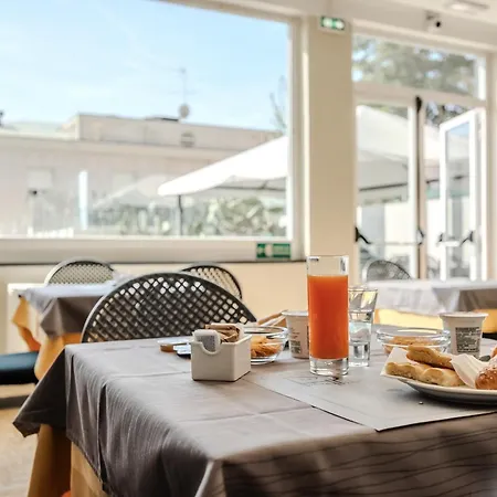 Hotiday Collection - Hotell Varazze