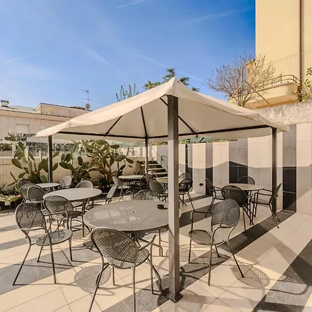 Hotiday Collection - Hotel