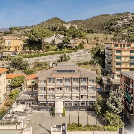 Hotiday Collection - Hotel Varazze