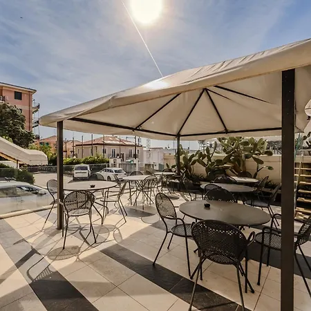 Hotiday Collection - 3*