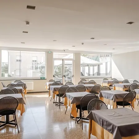 Hotel Hotiday Collection - 3*